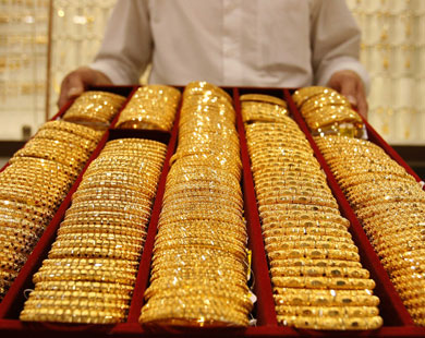 اخيراً بعد 16 سنة وزارة العمل تسعى لتوطين وسعودة قطاع الذهب في مهلة شهرين